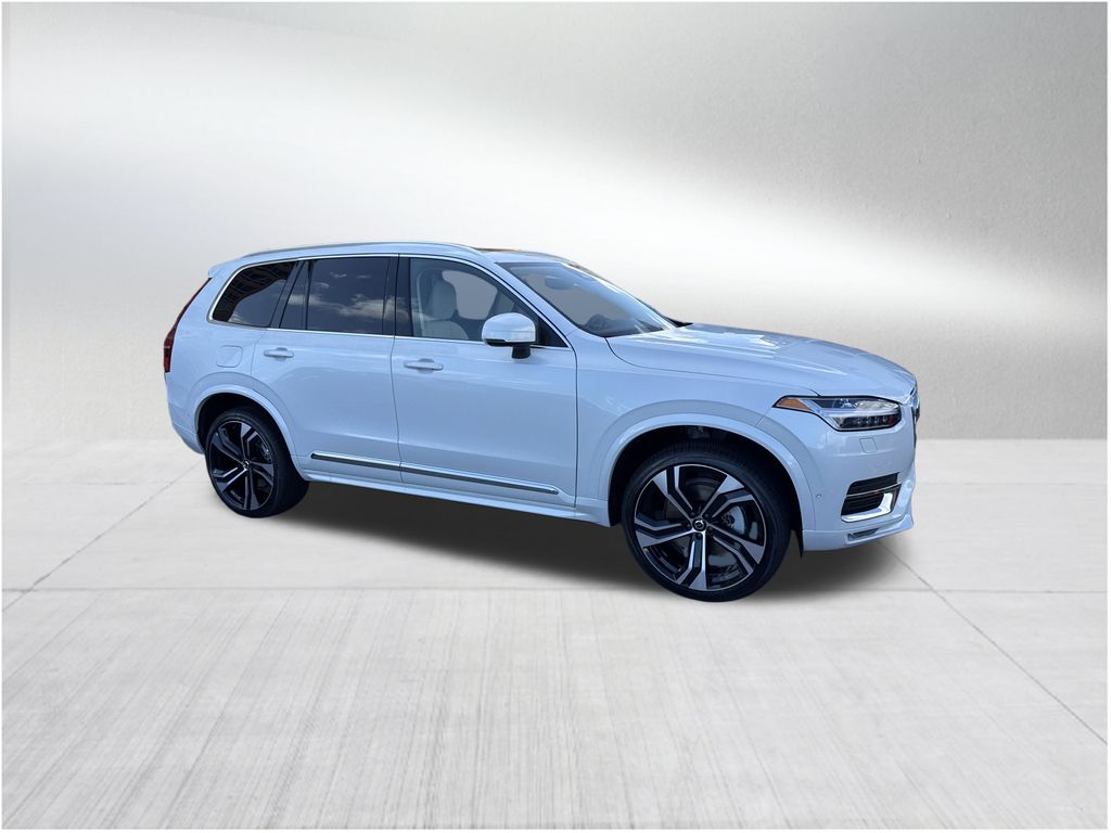 2025 Volvo XC90 Plus photo 3