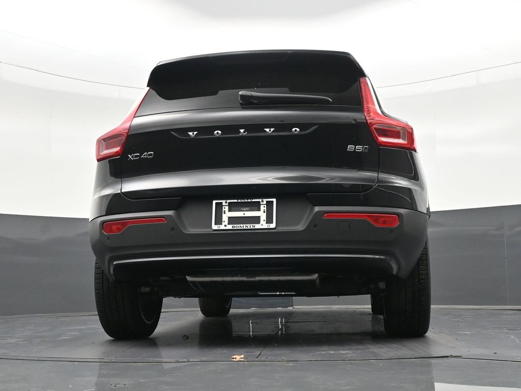 2026 Volvo XC40 Ultra - Photo 24