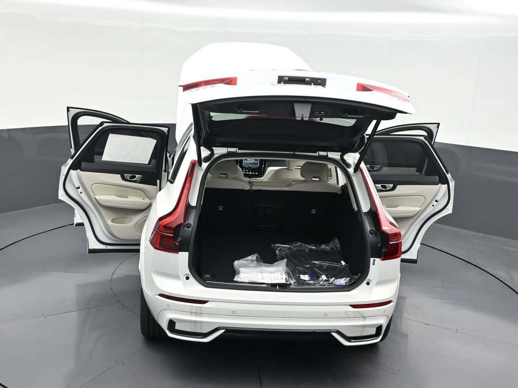 2026 Volvo XC60 Ultra - Photo 33