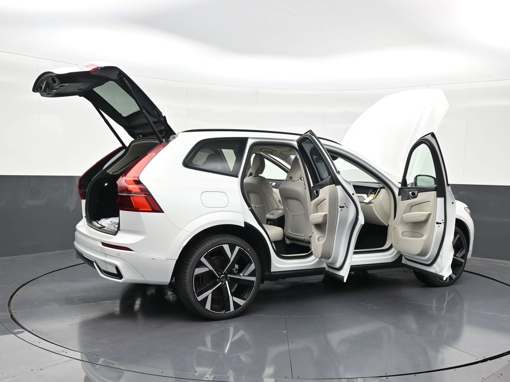 2026 Volvo XC60 Ultra - Photo 29