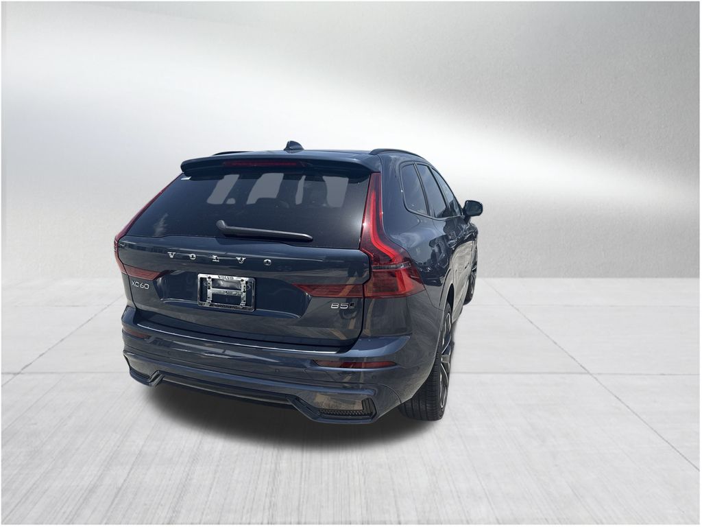 2026 Volvo XC60 photo 4