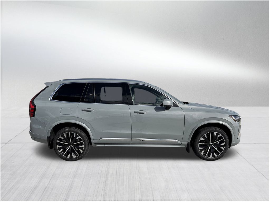 2026 Volvo XC90 Plus photo 2