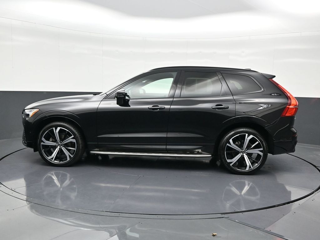 Certified 2022 Volvo XC60 B5 AWD R-Design SUV