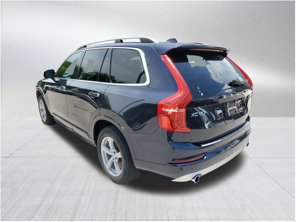 2019 Volvo XC90 T5 Momentum photo 3