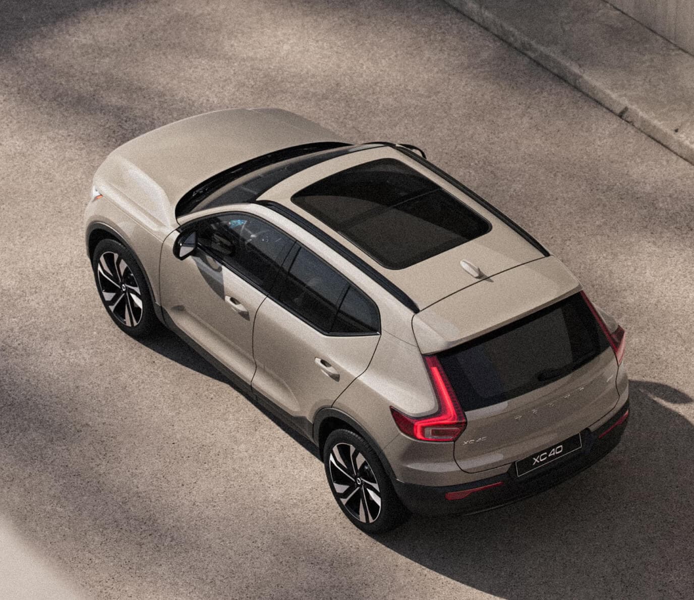 2026 Volvo XC40 vs. 2026 BMW X1 Size & Cargo