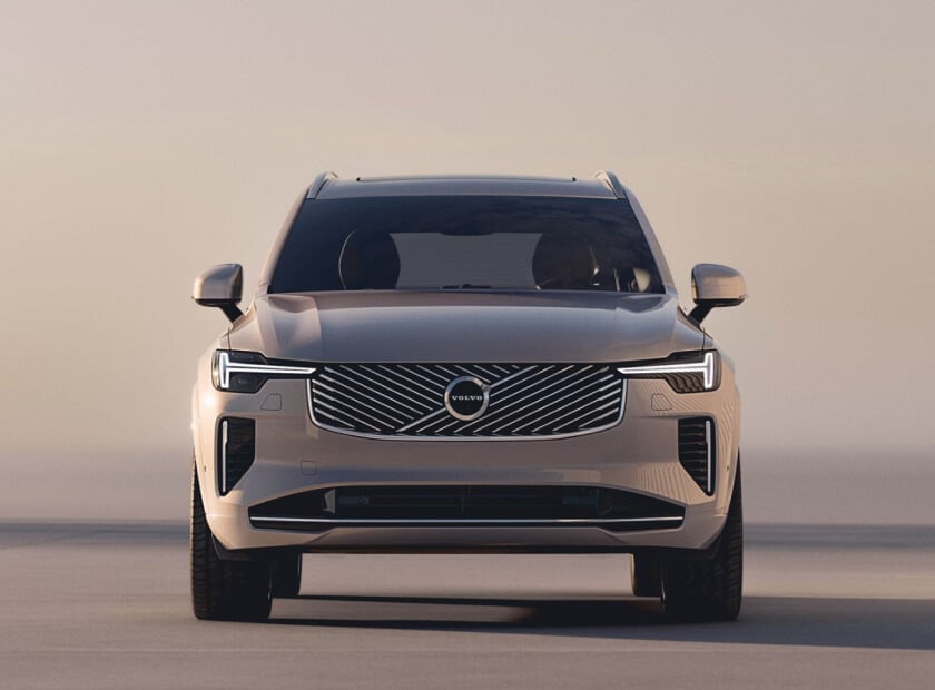 Volvo XC90 vs. Lexus TX