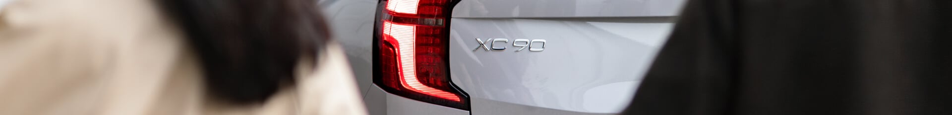 Volvo XC90 left rear exterior