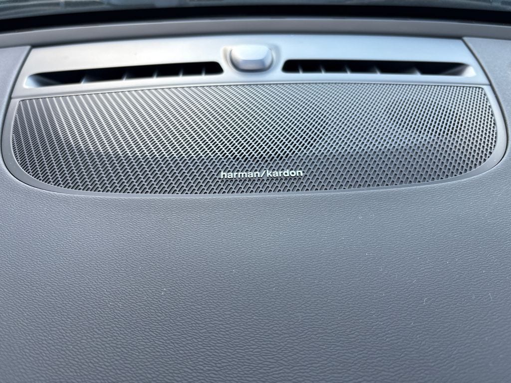 2026 Volvo XC40 Ultra - Photo 8