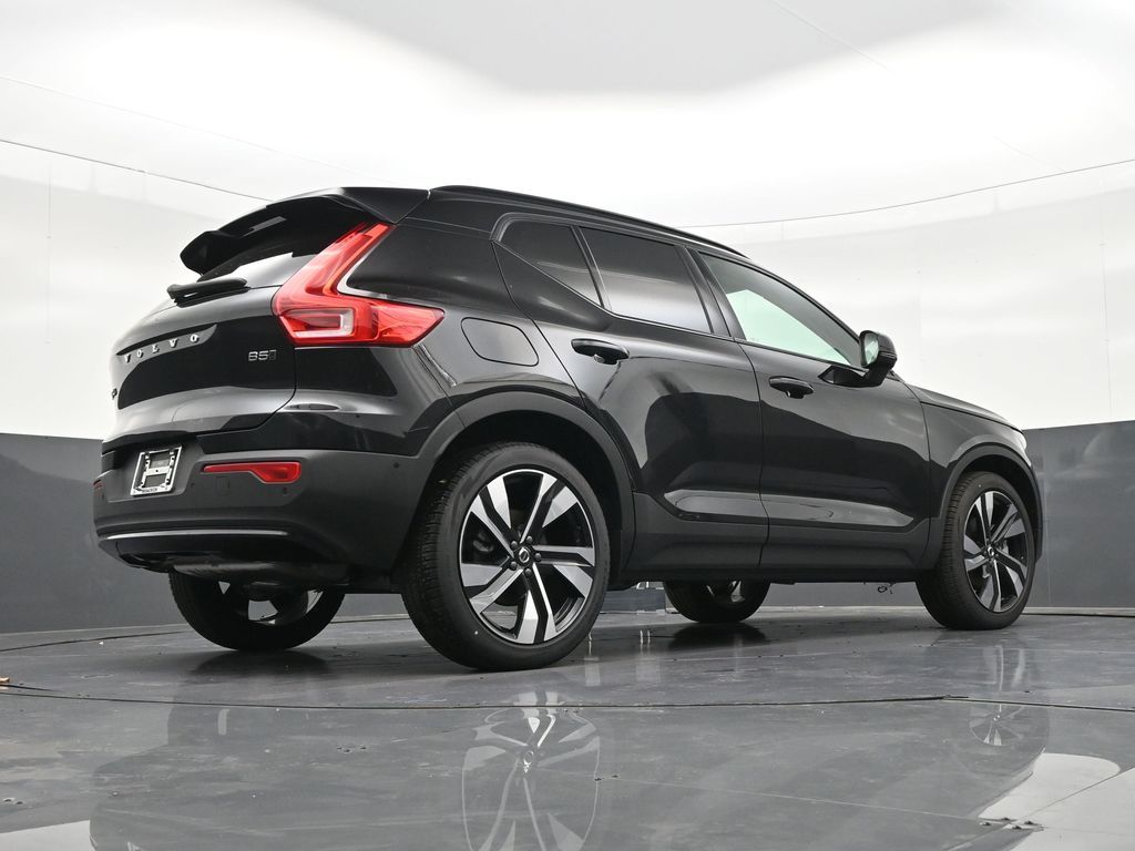 2026 Volvo XC40 Ultra - Photo 25