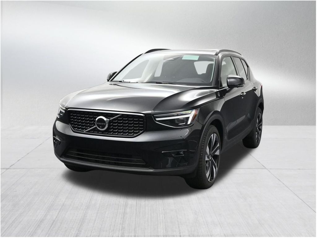 2026 Volvo XC40 Ultra - Photo 8