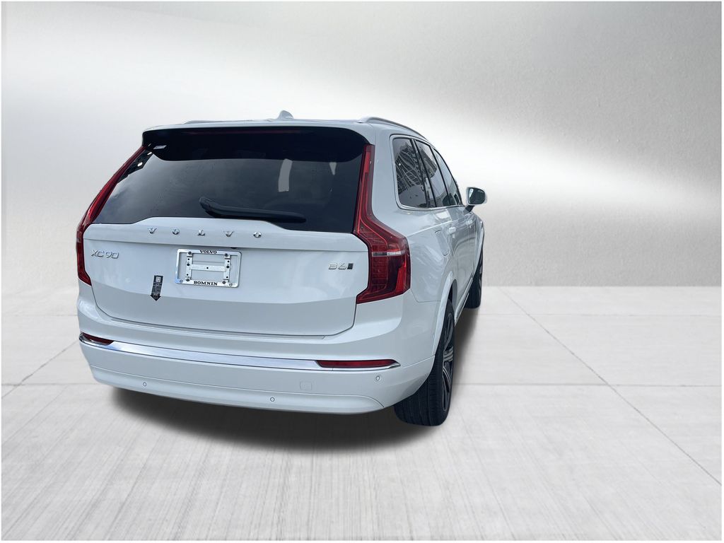 2025 Volvo XC90 Plus photo 4
