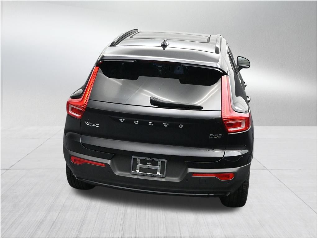 2026 Volvo XC40 Ultra - Photo 16