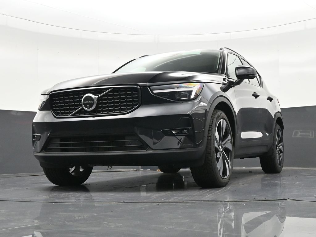 2026 Volvo XC40 Ultra - Photo 28