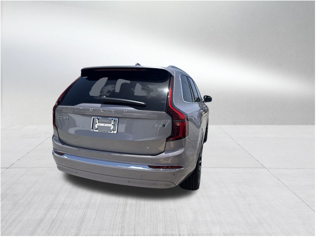 2026 Volvo XC90 Plus photo 4