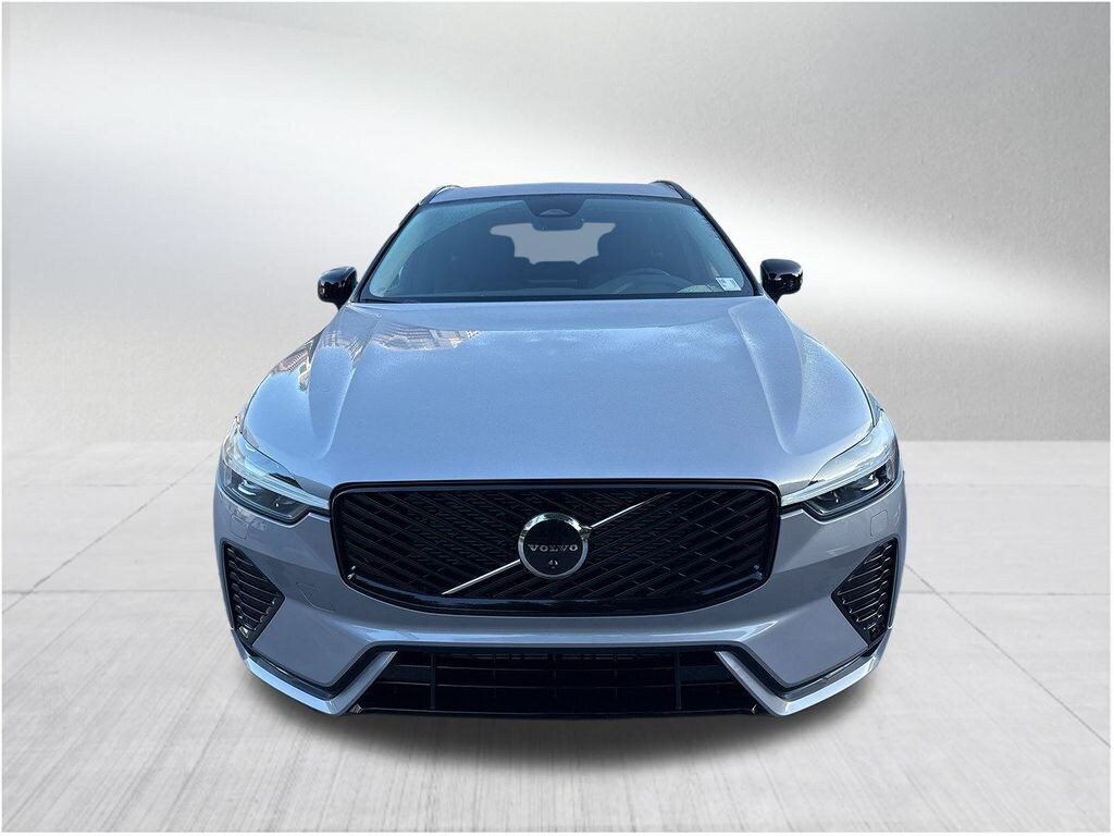 New 2026 Volvo XC60 B5 Plus SUV