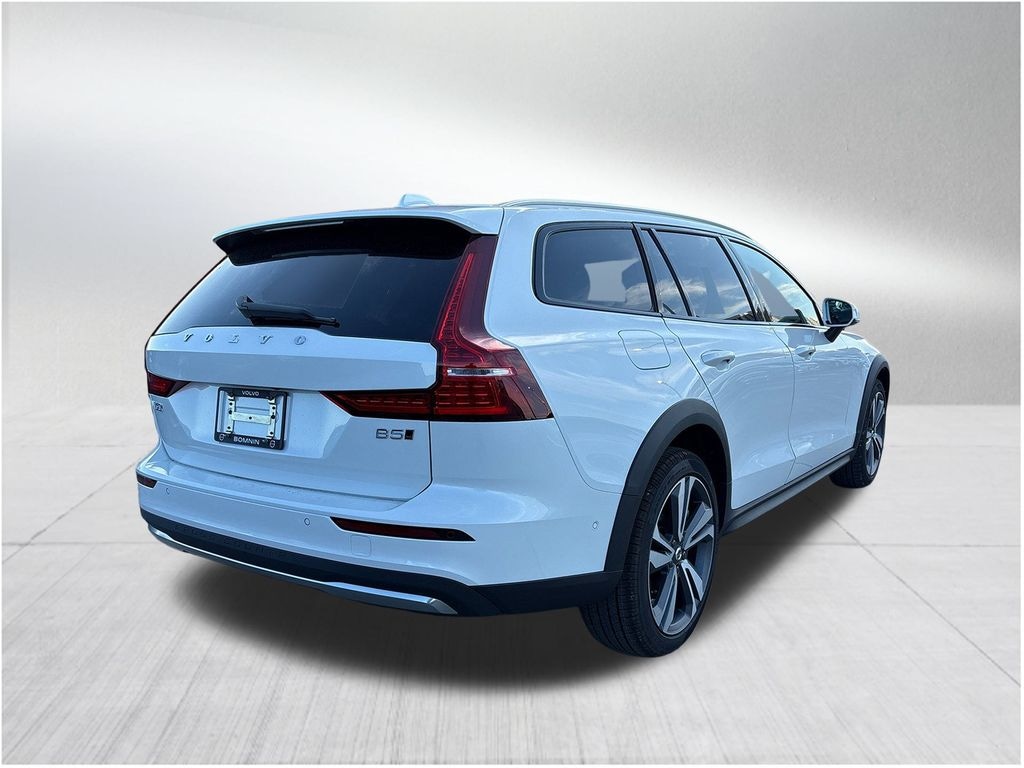 New 2026 Volvo V60 Cross Country B5 Plus Wagon