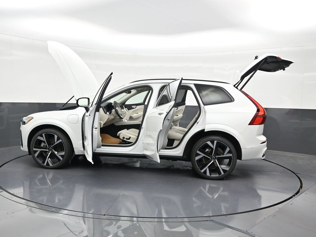 2026 Volvo XC60 Ultra - Photo 31