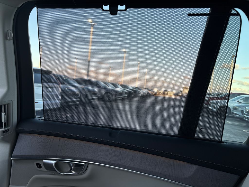 2026 Volvo XC90 Ultra - Photo 14