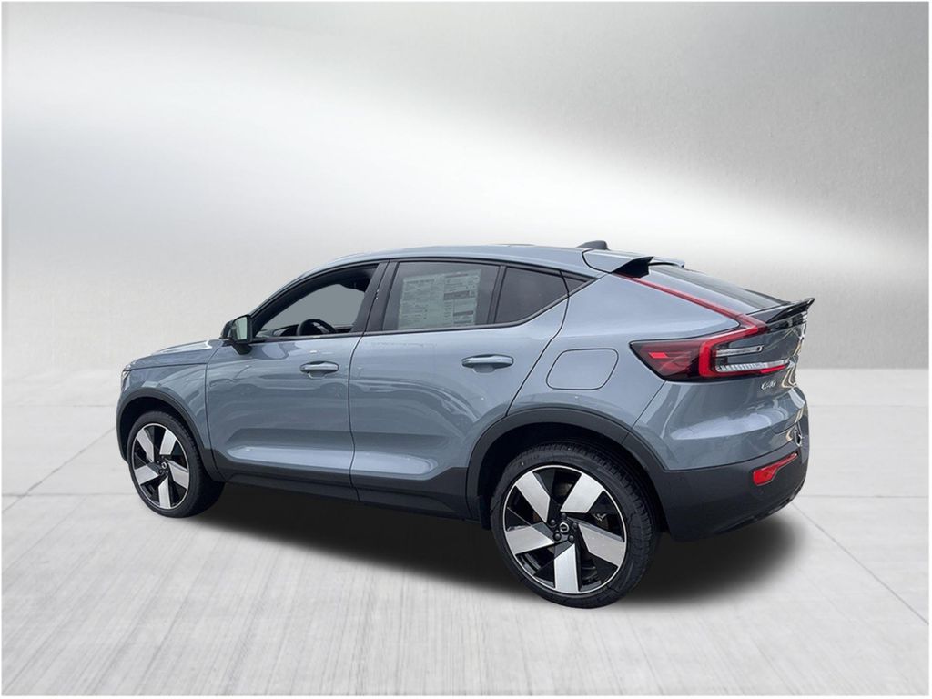 2023 Volvo C40 Recharge Plus photo 3
