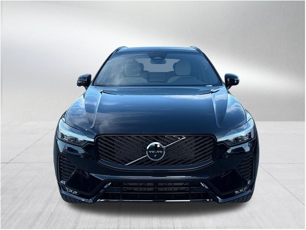 New 2026 Volvo XC60 B5 Plus SUV