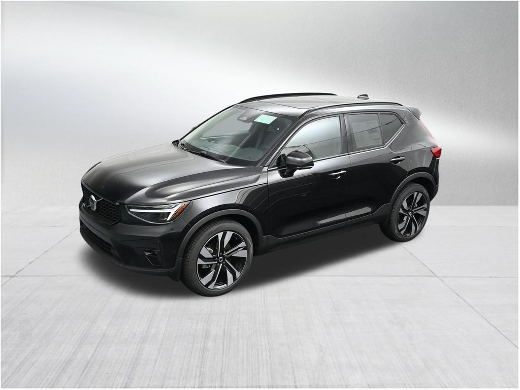 2026 Volvo XC40 Ultra - Photo 13