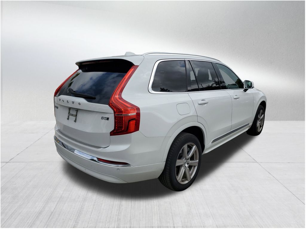 2024 Volvo XC90 B5 Core photo 4
