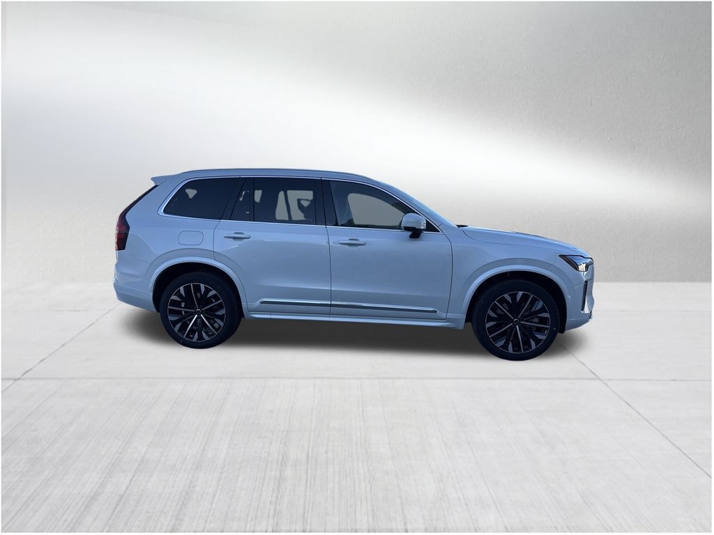 New 2026 Volvo XC90 plug-in hybrid T8 Core SUV