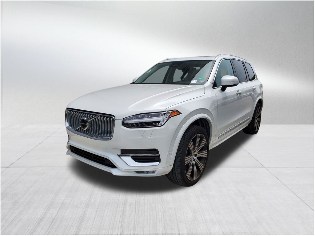 2024 Volvo XC90 Plus photo 2