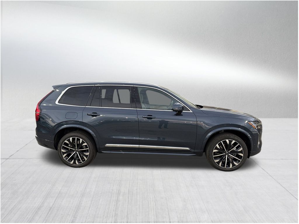 2026 Volvo XC90 Plus photo 4