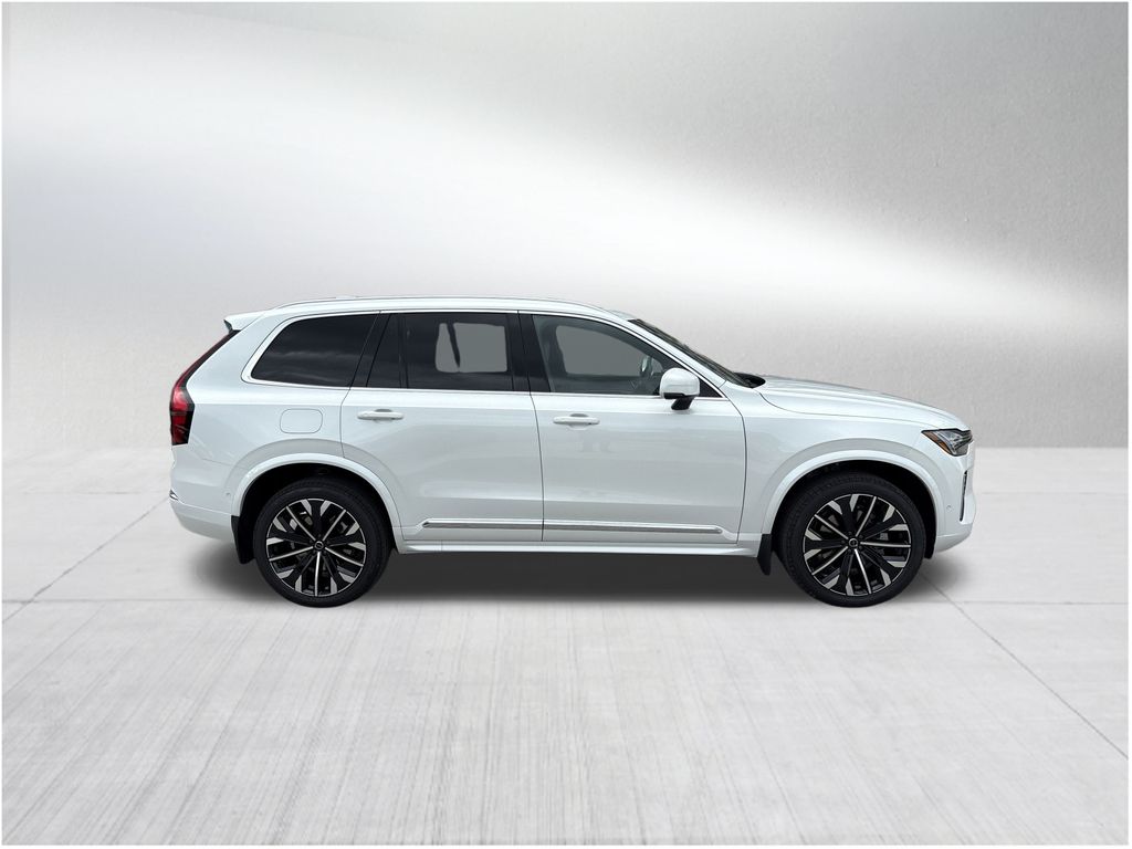2026 Volvo XC90 Plus photo 4