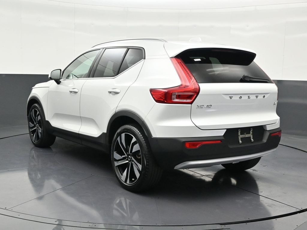 Used 2023 Volvo XC40 B4 FWD Plus Bright SUV