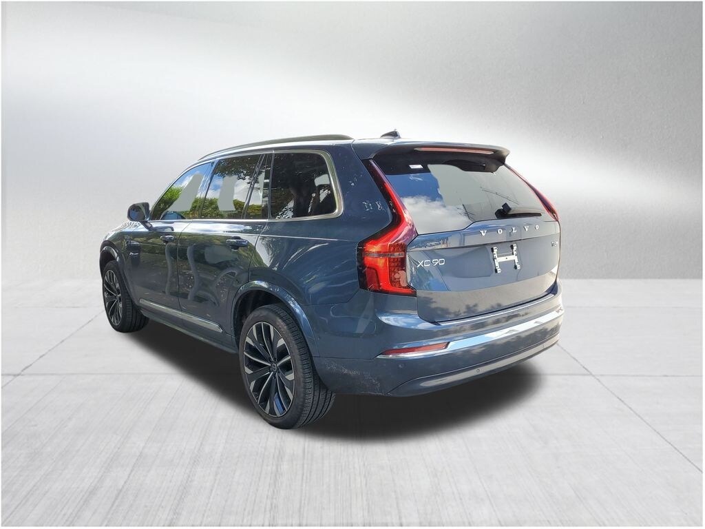 Certified 2025 Volvo XC90 plug-in hybrid T8 (2025.5) Plus 7-Seater SUV
