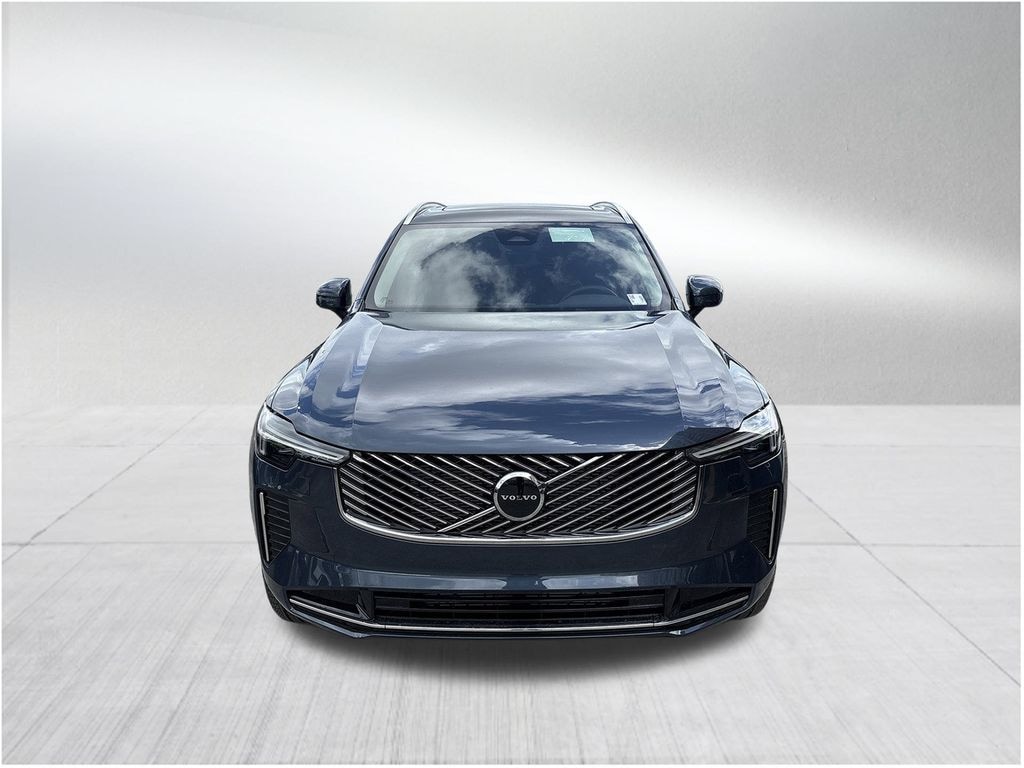 New 2026 Volvo XC90 B5 Core SUV
