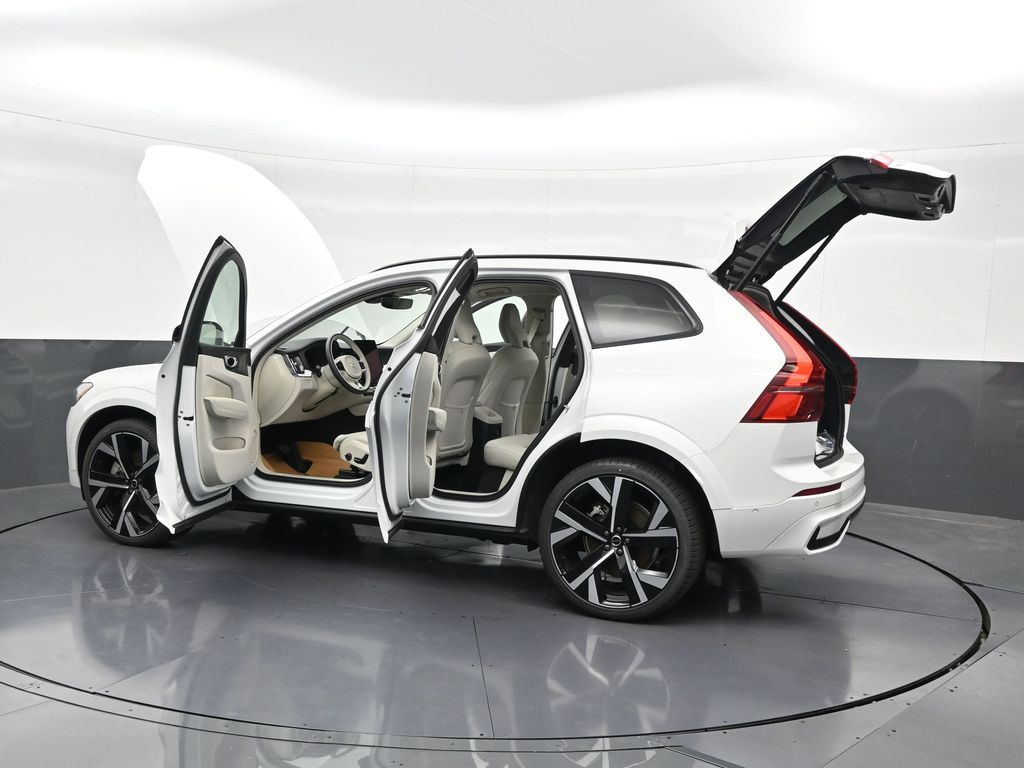 2026 Volvo XC60 Ultra - Photo 32