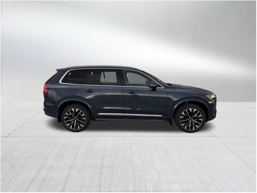 2026 Volvo XC90 Plus photo 4