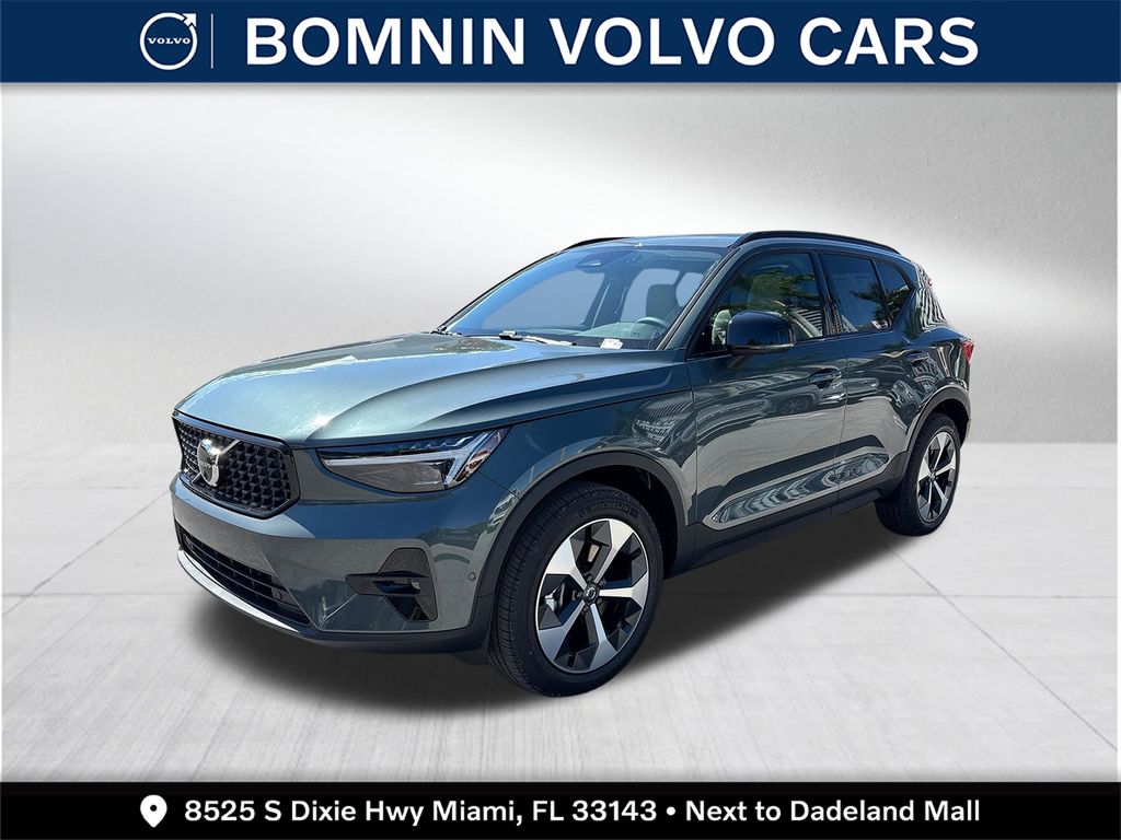 2026 Volvo XC40 B5 Plus Dark AWD's photo