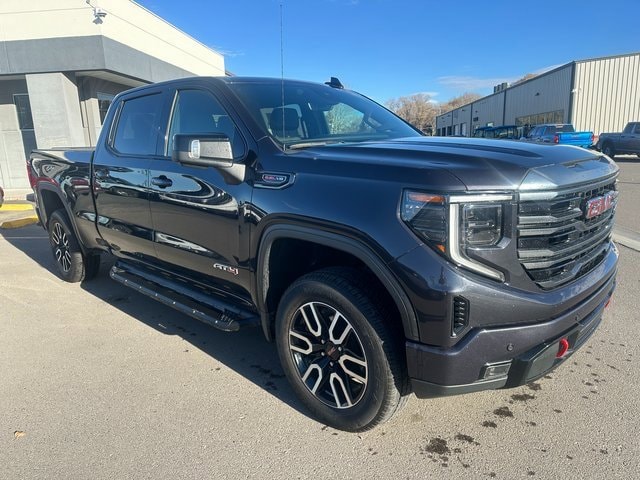 2022 GMC Sierra 1500 AT4's photo