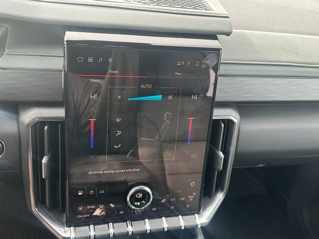 2025 GMC Acadia AT4 - Photo 27