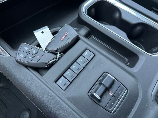 2025 GMC Sierra 2500HD Denali - Photo 28