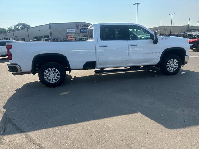 2020 Chevrolet Silverado 3500HD LTZ photo 2