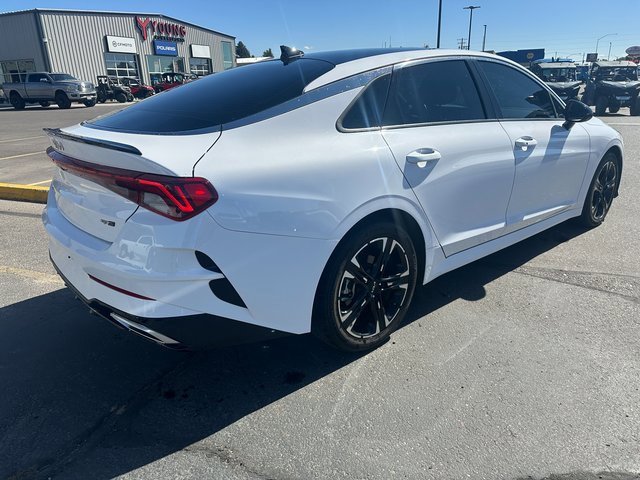 2022 Kia K5 GT-Line photo 3
