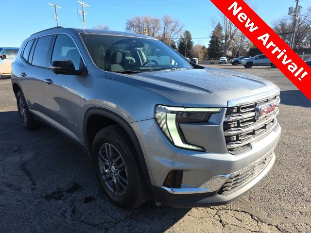 2025 GMC Acadia Elevation's photo