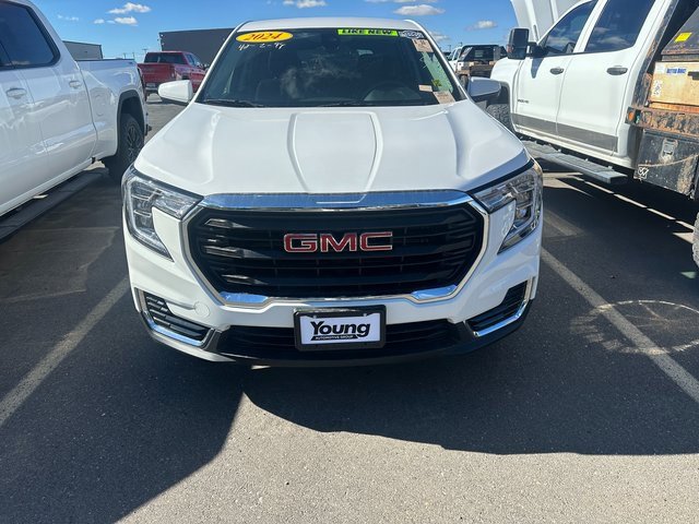 2024 Gmc Terrain SLE photo 4