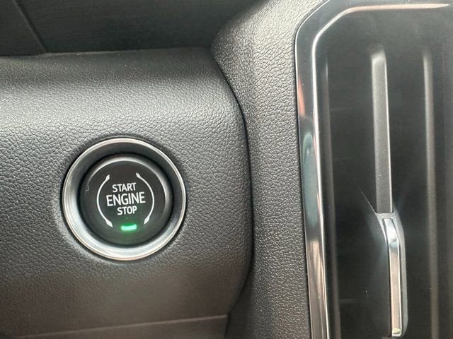 2025 GMC Acadia AT4 - Photo 38