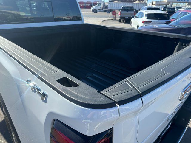 2025 GMC Sierra 2500HD SLT - Photo 13