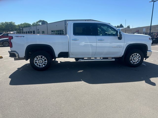 2024 Chevrolet Silverado 2500HD LTZ photo 2