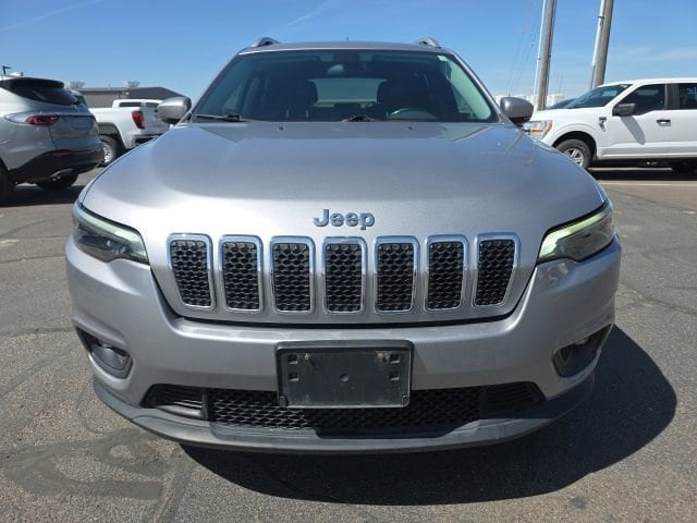 Used 2019 Jeep Cherokee Latitude Plus with VIN 1C4PJLLB1KD300992 for sale in Burley, ID