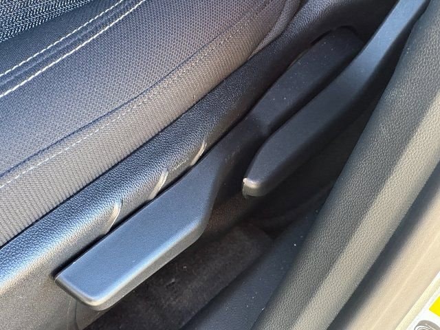 2025 GMC Terrain Elevation - Photo 17