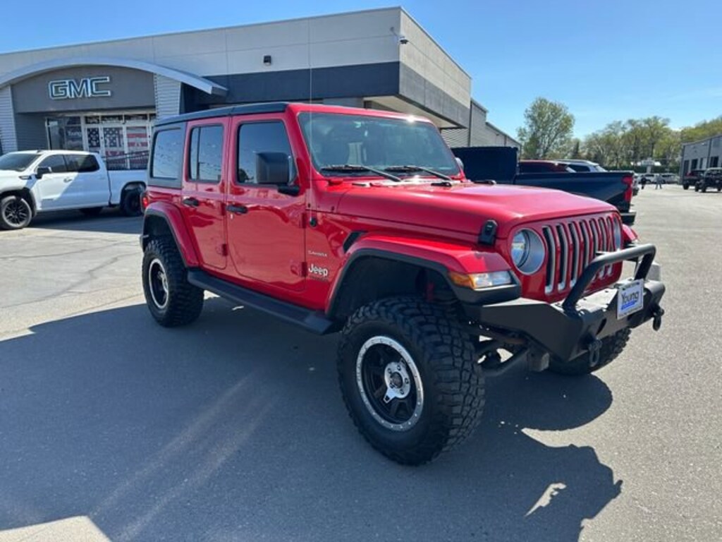 Used 2018 Jeep Wrangler Unlimited Sahara SUV