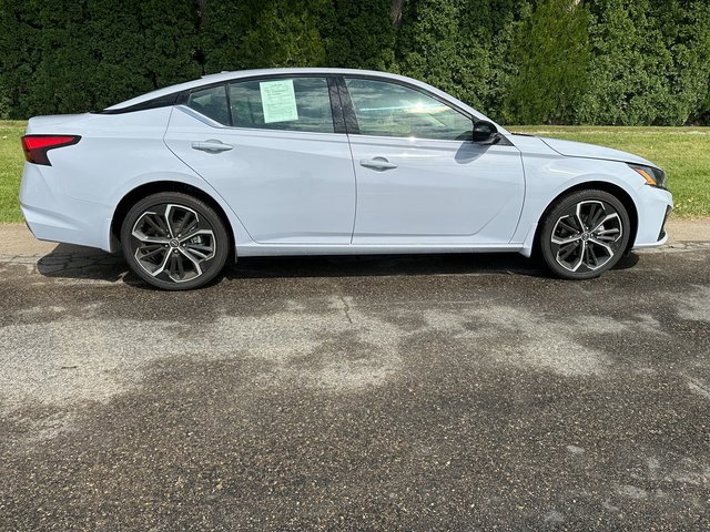 Used 2024 Nissan Altima SR with VIN 1N4BL4CWXRN352810 for sale in Burley, ID